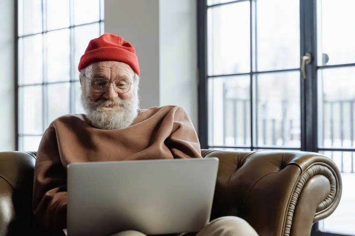 Protéger les données personnelles des seniors : nouvelles tendances en cybersécurité