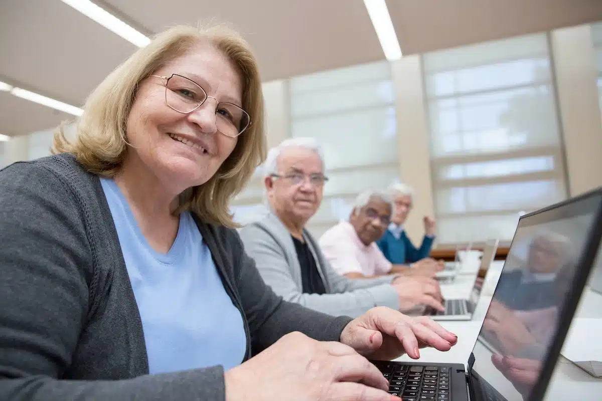 Exploiter la technologie portable pour optimiser la vigilance et la santé chez les seniors