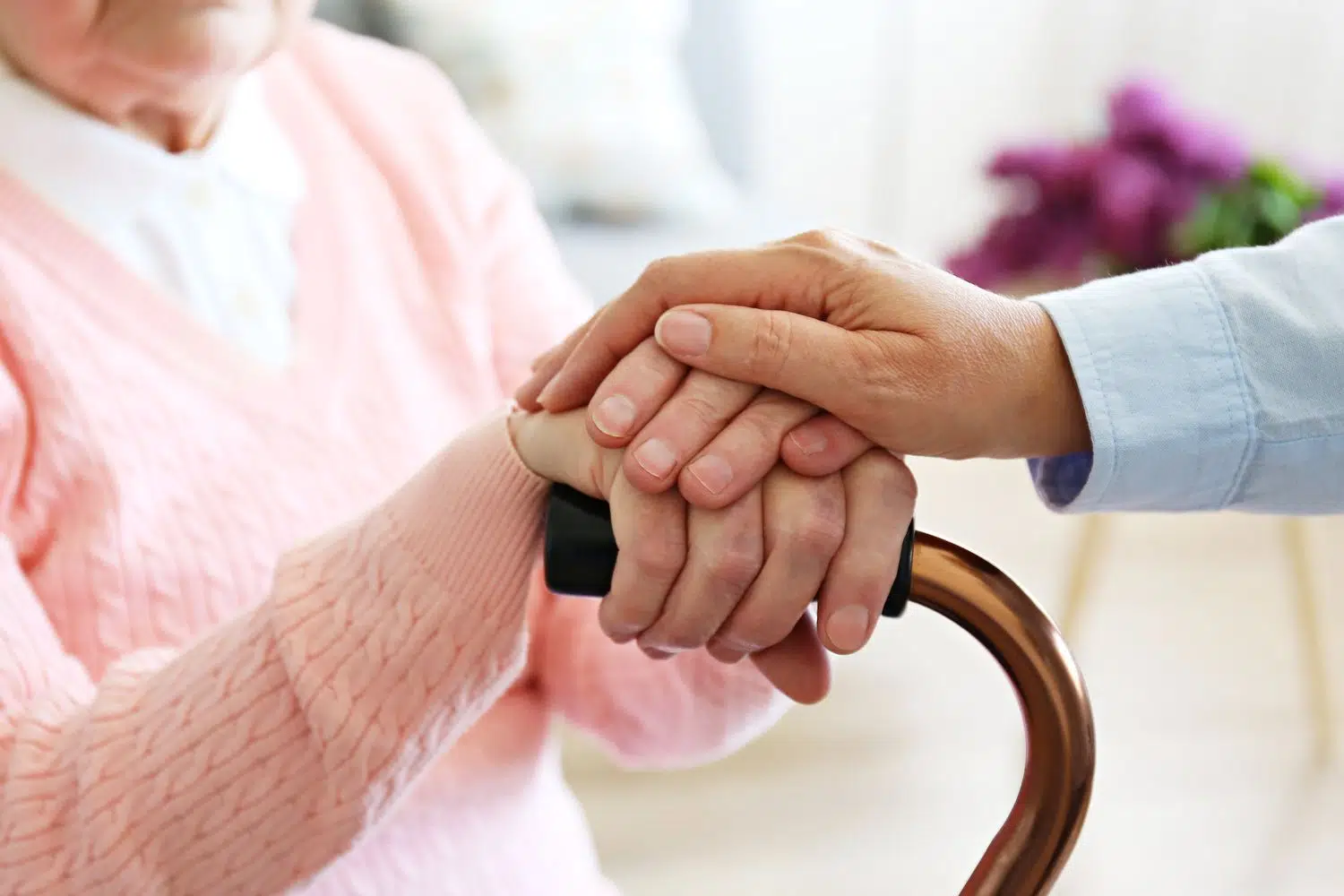 Les aide financière pour s’occuper d’un parent agé ou malade